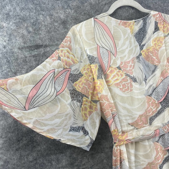 Molly Bracken Maxi Dress Medium Pink Lotus Floral Print Wrap Short Sleeve NWT - Picture 8 of 13